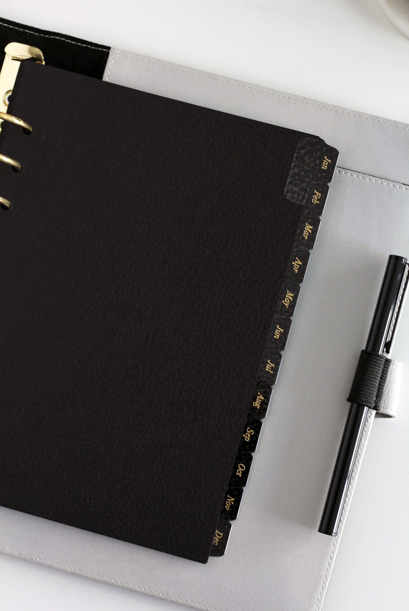 Minimal planner dividers